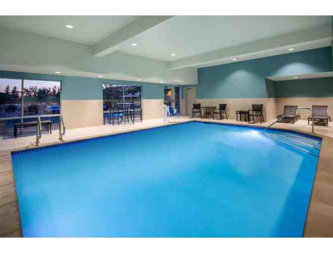 CA - Chico - Holiday Inn Express - One Night Getaway