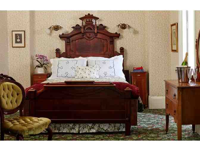 CA - Little River - Dennen's Victorian Farmhouse - One Night Getaway