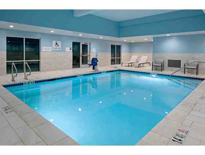 CA - Hollister - Holiday Inn Express - Two Night Getaway