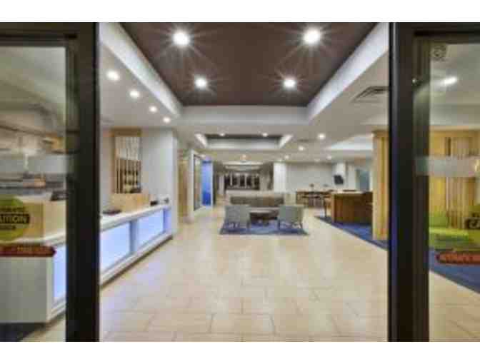 MI - Niles - Holiday Inn Express - One Night Stay