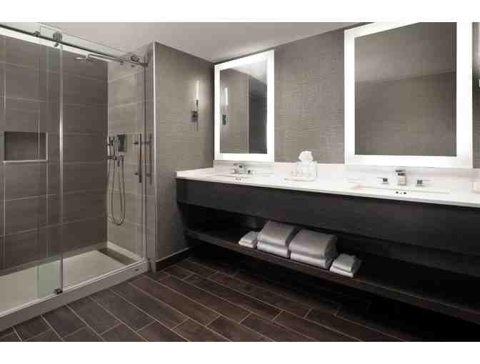 CA - Woodland Hills - Marriott Warner Center - One Night plus Breakfast and Parking