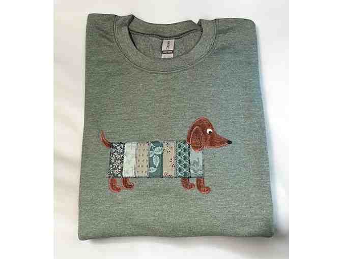 Green Sweatshirt with Applique Dachshund - Size 2XL New without tags - Photo 1