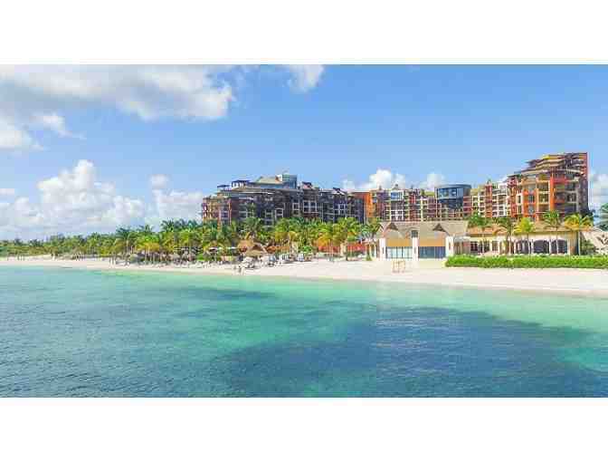 1 Week timeshare stay in Cancun, Mexico