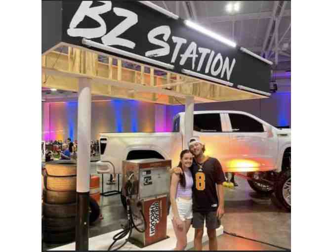 (2) Club Level Tickets to CMA Fest 2024 - Photo 4