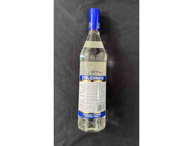 VODKA: BLUEBERRY Russia 37% ALC (Stolichnaya, 750 ml)