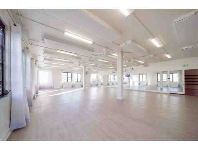 One (1) Month of Unlimited Classes at Yoga Room Hawaii (OAHU)