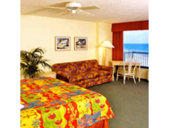 Bahama House Hotel in Daytona Beach, FL