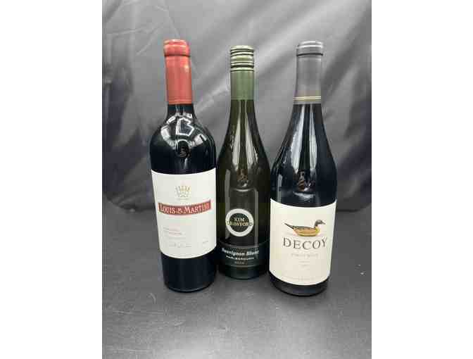 Moo, Cluck, Oink & Wine