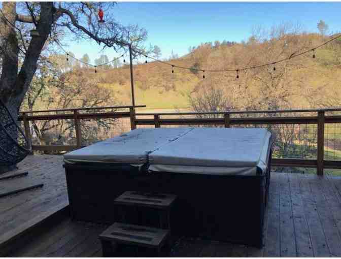 Wine Country Hideaway: 3 Nights for up to 8 People in Pope Valley, Napa County