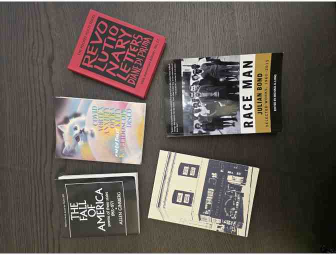 City Lights Booksellers & Publishers: Gift Bag (Includes Books, T-Shirt, Hat, & More)