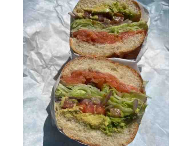Le Sandwich: Delicious Picnic Lunch for Four