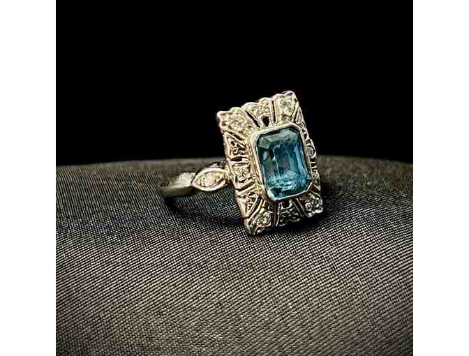 Auction - Estate Jewelry: Aquamarine Ring - Photo 1