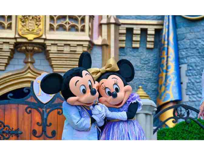 The Disney World Resort Family Adventure 4 Night Stay, 1-Room Hotel Stay for (4)