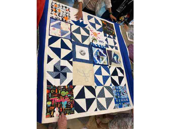 Handcrafted Venice High Themed Quilt