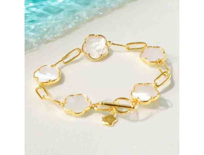 Elegant Mother-of-Pearl Bracelet & Earrings Set in Yellow Gold