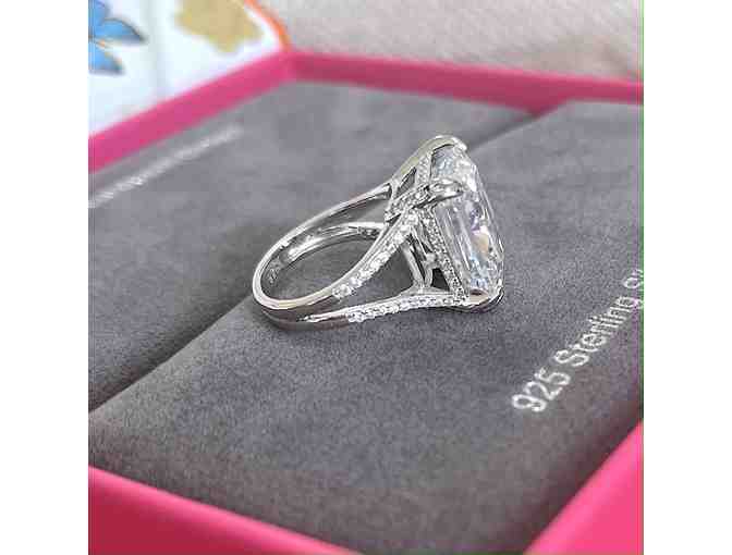 Modern Classic Necklace, Earrings & Ring Set in White Gold