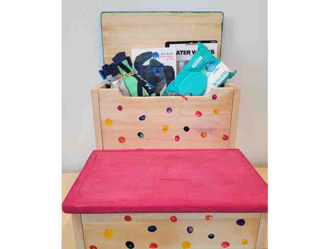 Classroom Project: Annie Borge & Liliana Garcia's Bathroom Set