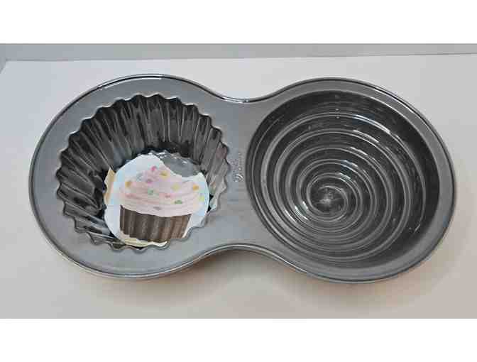 Wilton Giant Cupcake Baking Non-Stick Pan