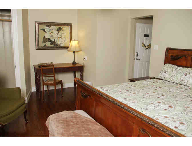 2 Night Stay - The Oaks Bed and Breakfast