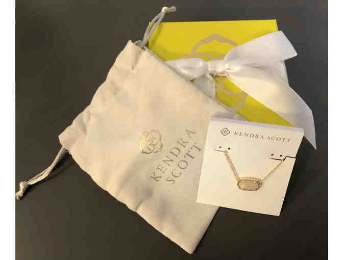 Kendra Scott Rose Quart necklace