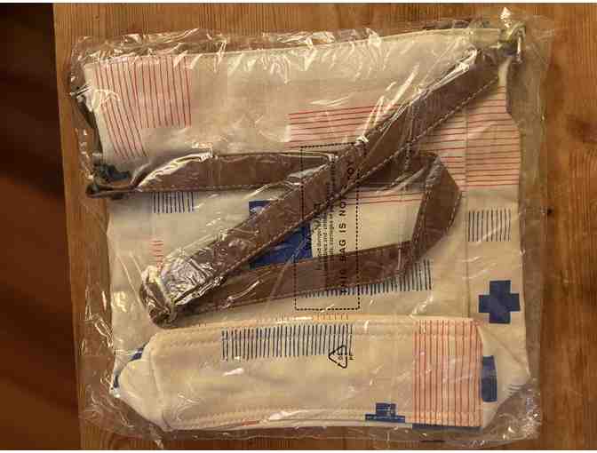 Maika City Crossbody Sling, Brick Lane