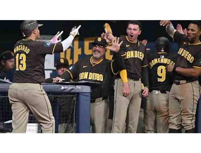 San Diego Padres Front Row Tickets! - Photo 3
