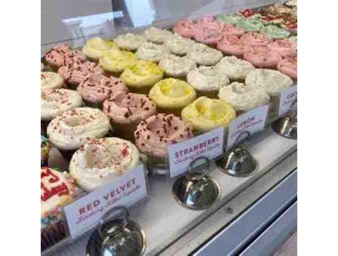 Susicakes One-Dozen hand-made cupcakes!