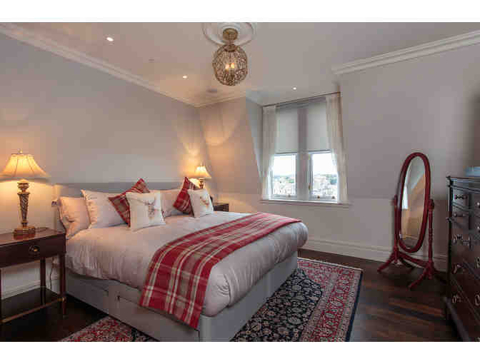 Luxury Vacation Home Getaway and Golf for up to Four People in St. Andrews, Scotland