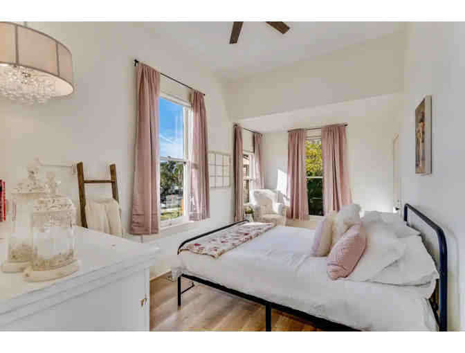 Week long stay at modern Victorian condo in San Diego