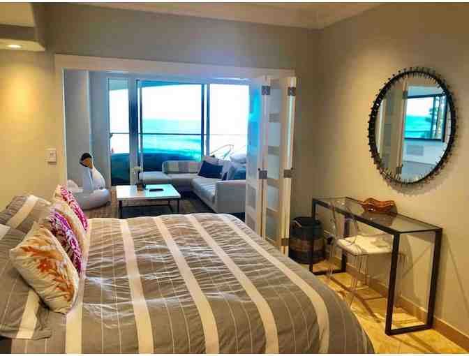 Week-long stay in Luxury Condo & Surfer Paradise in Rosarito, Mexico