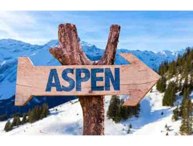 Luxurious 4-Night Stay in a Beautiful 4-Bedroom 4 Bath Home in Aspen - Photo 1