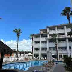 Bahia Hotel & Beach House