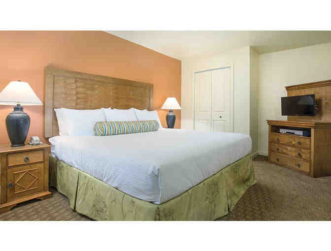 Enjoy Angel Park Golf Club + 3 nights Club Wyndham Tropicana Las Vegas 4.4 star Resort