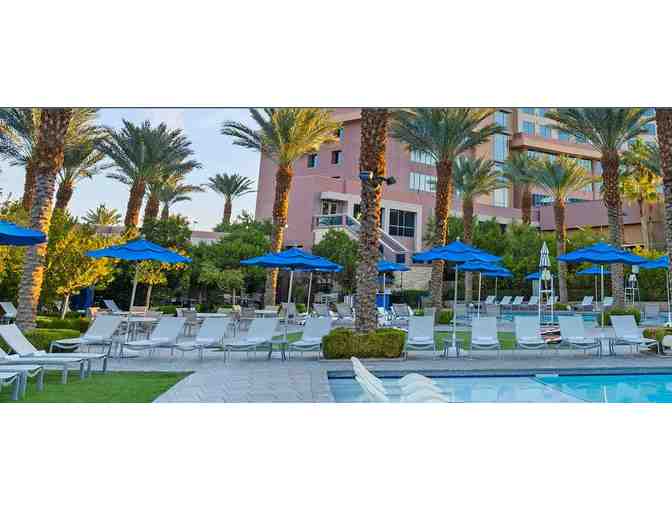 3 nights Luxury Las Vegas 2 bed suite + 2 rounds of golf - Photo 2