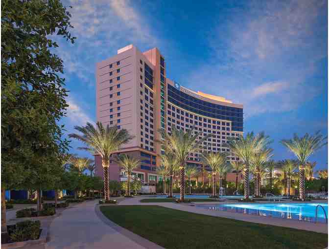 3-Night Vegas Suite with Golf at Desert Pines & Painted Desert - Photo 2