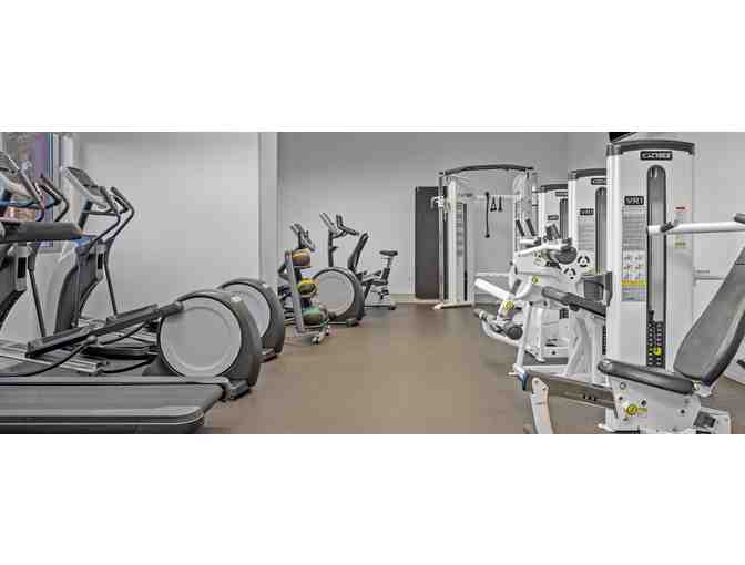 3 nights Luxury Las Vegas 2 bed suite + 2 rounds of golf