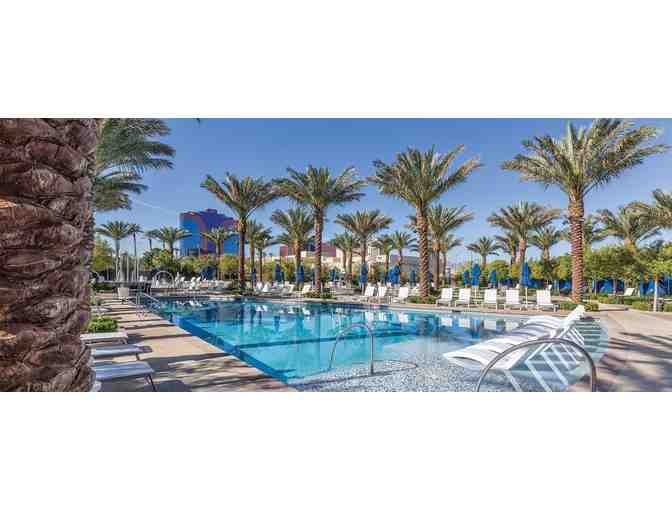 3-Night Vegas Suite with Golf at Desert Pines & Painted Desert