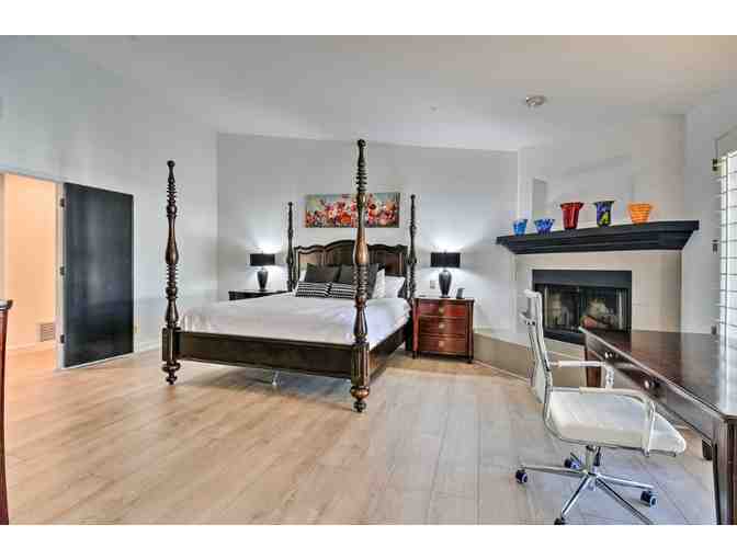 4 night luxury Scottsdale Arizona Pool Home + Spa Package