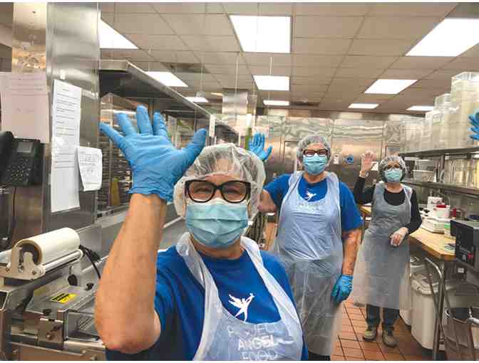 4-Night Stay & Volunteer with Project Angel Food in LA