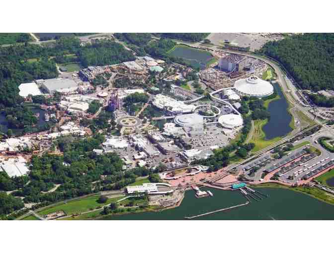 7-Night Orlando Stay for 20 in 8-Bedroom Home with $500 Disney Credit