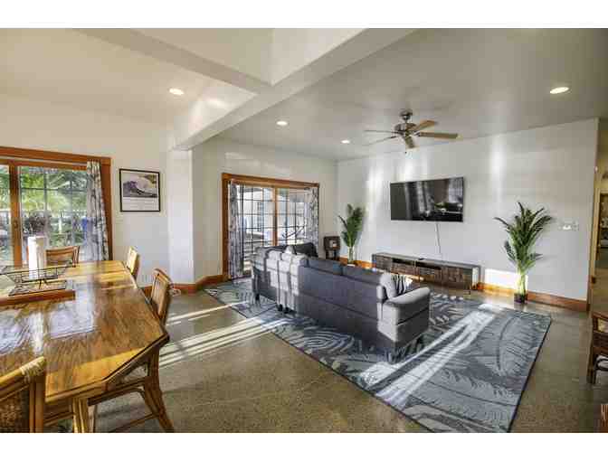 7-Night Stay in 12-Bedroom Oceanview Home in Hawaii + Gift - Photo 4