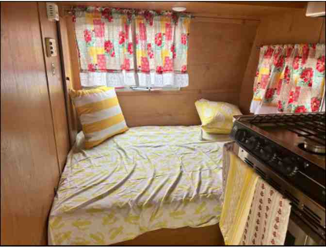 Artisan Craft Bar and Distillery Class + 4 nights glamping RV San Antonio 5 * RATED + Gift - Photo 5