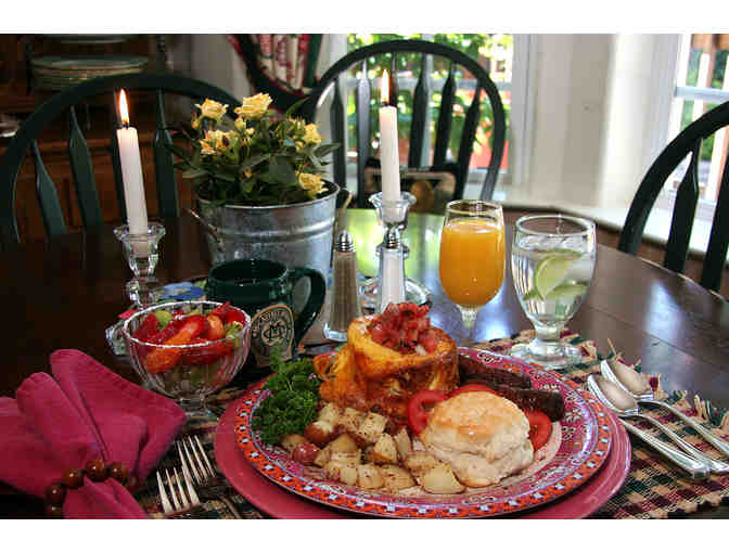 Enjoy 4 nights BnB McCaffrey House Bed & Breakfast Inn near Yosemite 4.7 Star + Gift - Photo 2