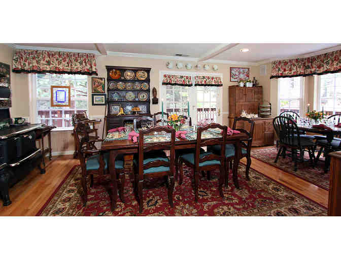 Enjoy 4 nights BnB McCaffrey House Bed & Breakfast Inn near Yosemite 4.7 Star + Gift - Photo 8