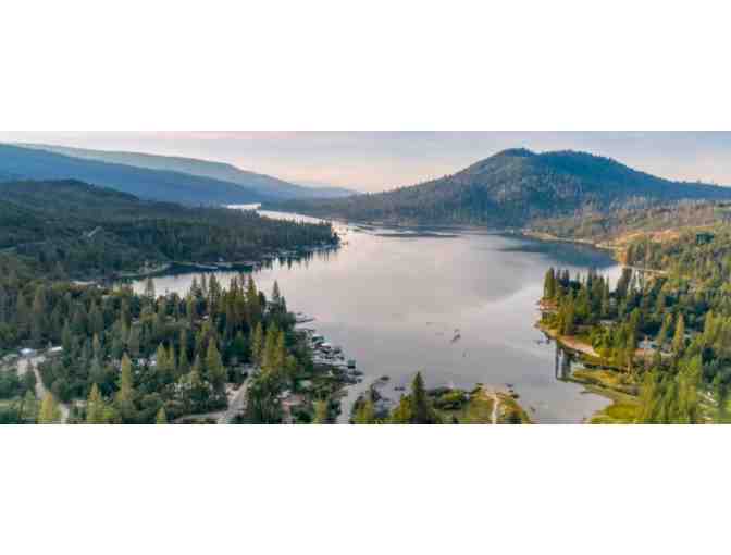 Enjoy 4 nights luxury 2 bed condo Bass Lake Yosemite! + Gift - Photo 3