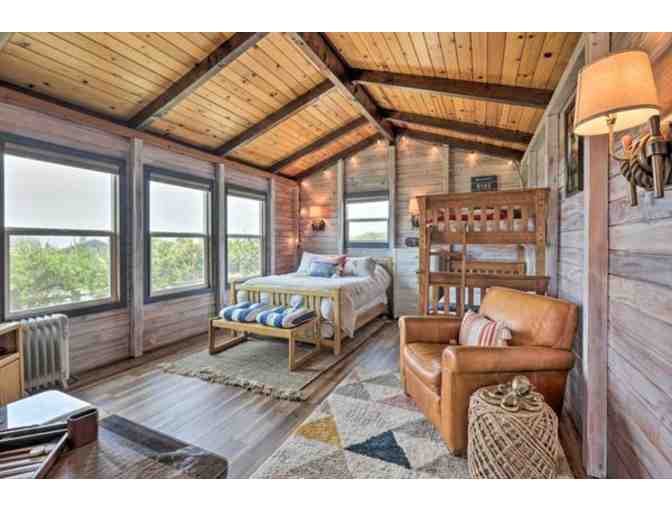 Mendocino Coast Escape: 5-Night Ocean-View Cottage with Private Beach & Skunk Train Advent - Photo 6