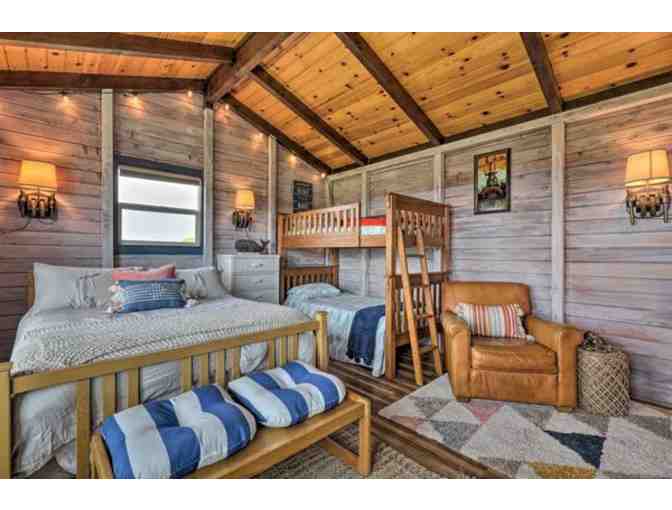 Mendocino Coast Escape: 5-Night Ocean-View Cottage with Private Beach & Skunk Train Advent - Photo 13