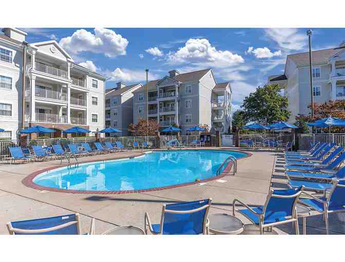 4 Night Nashville Stay + Songwriting with Dani Rose Yellowstone + Landman + Gift - Photo 8