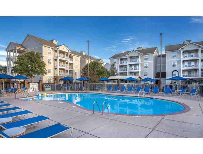 4 Night Nashville Stay + Songwriting with Dani Rose Yellowstone + Landman + Gift - Photo 9