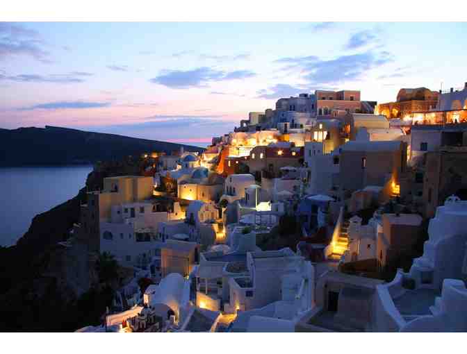 5 Nights in Santorini + Catamaran Cruise